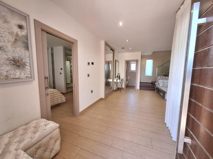 Image No.14-2 Bed Villa for sale