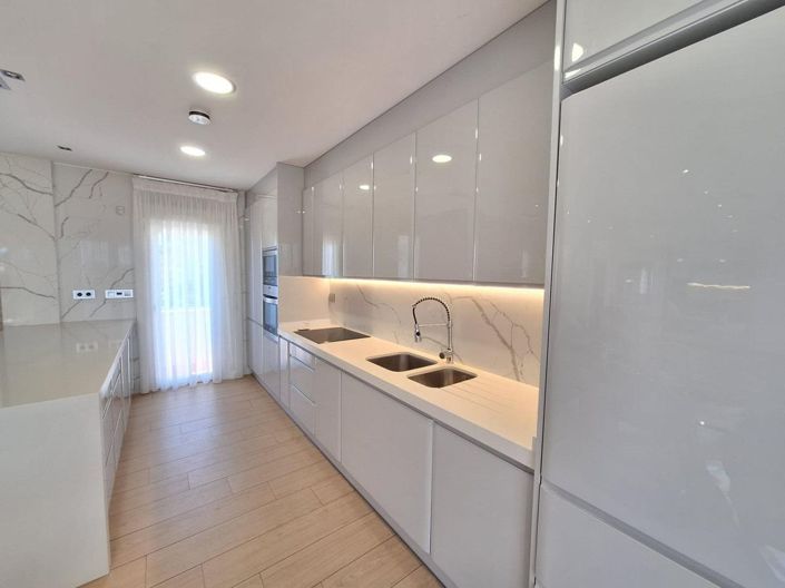 Image No.20-2 Bed Villa for sale