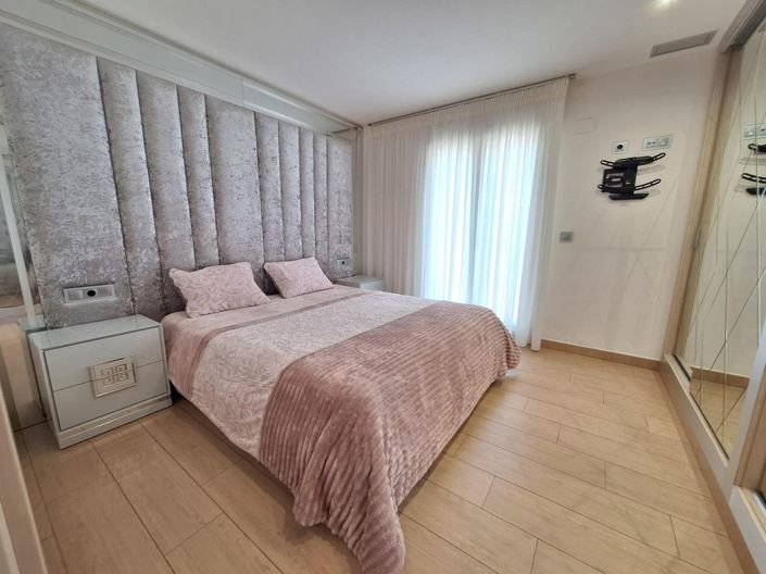Image No.22-2 Bed Villa for sale