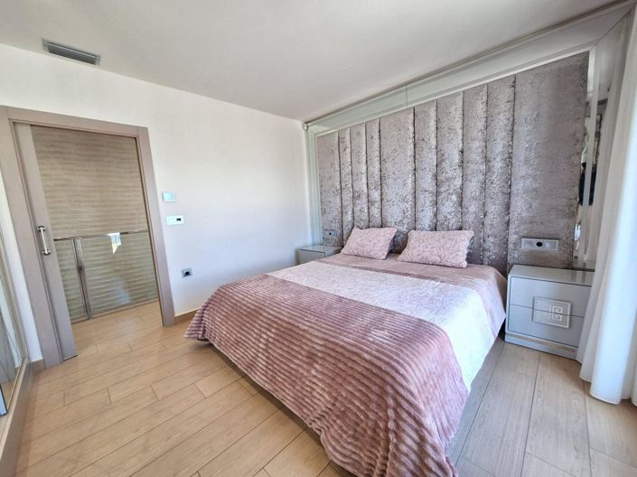 Image No.23-2 Bed Villa for sale