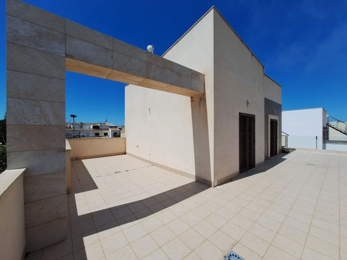 Image No.29-2 Bed Villa for sale