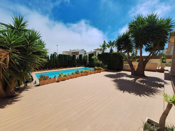 Image No.7-2 Bed Villa for sale