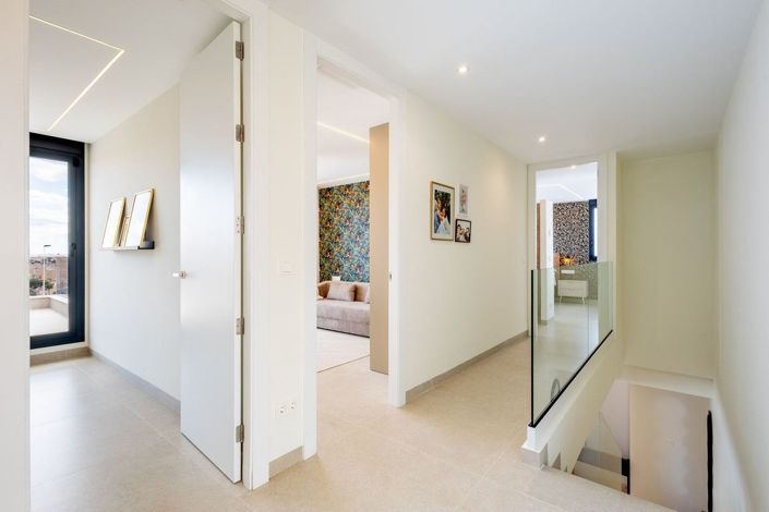 Image No.44-4 Bed Villa for sale