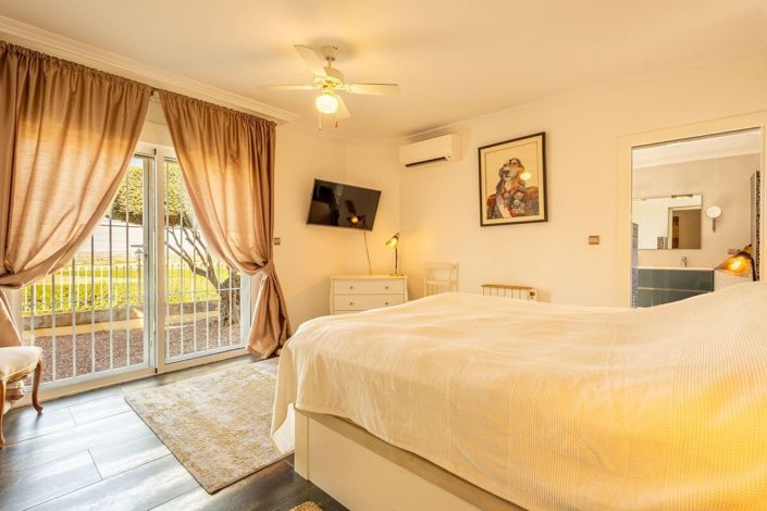 Image No.21-5 Bed Villa for sale