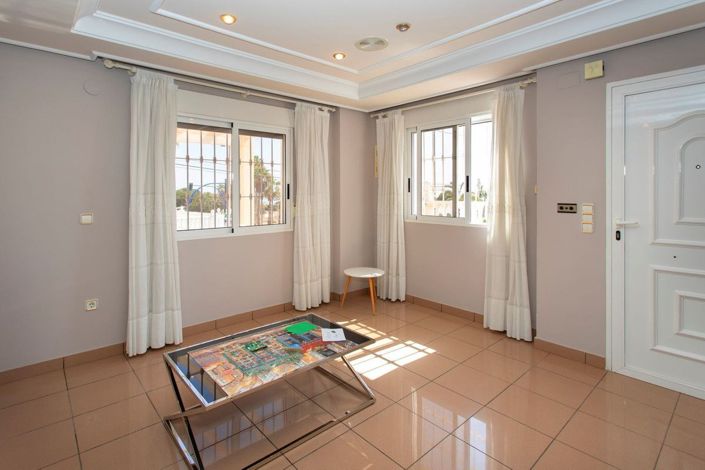 Image No.11-Villa de 4 chambres à vendre à Torrevieja