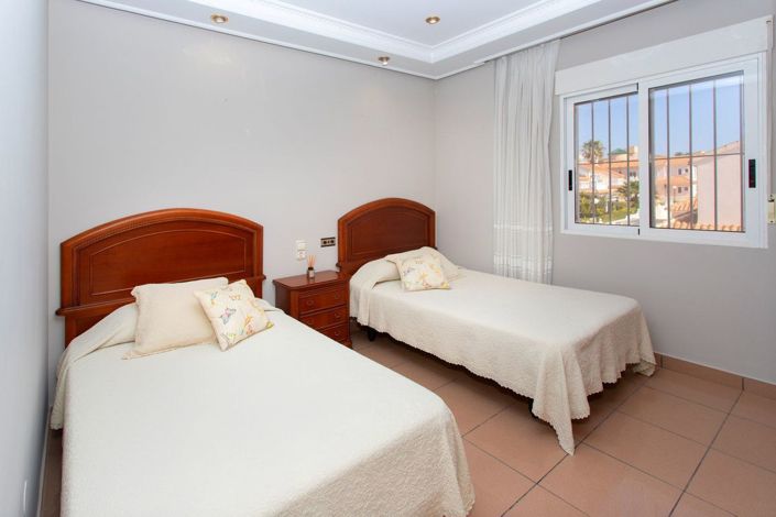 Image No.24-Villa de 4 chambres à vendre à Torrevieja