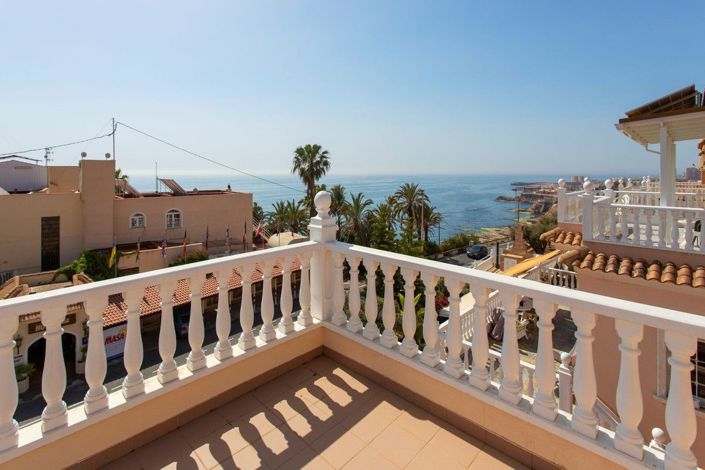Image No.3-Villa de 4 chambres à vendre à Torrevieja
