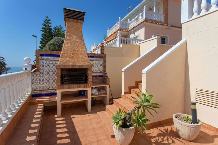 Image No.7-Villa de 4 chambres à vendre à Torrevieja
