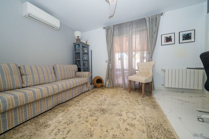 Image No.27-5 Bed Villa for sale