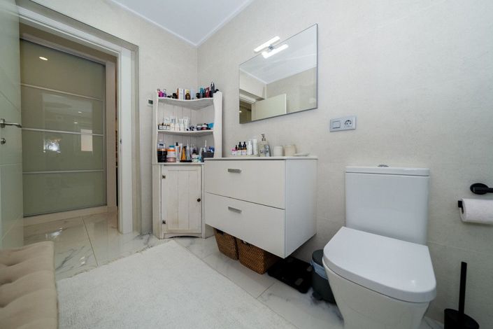 Image No.31-5 Bed Villa for sale