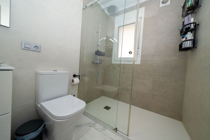 Image No.33-5 Bed Villa for sale