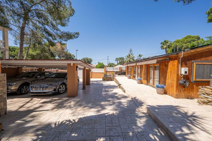Image No.49-5 Bed Villa for sale