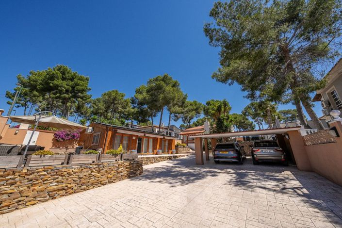 Image No.5-5 Bed Villa for sale