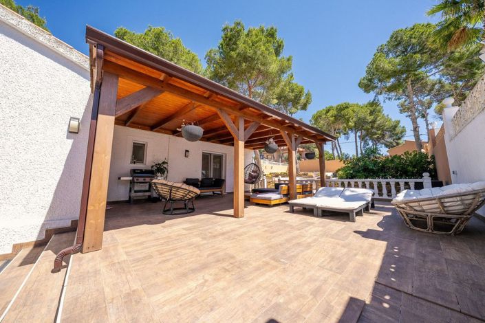 Image No.8-5 Bed Villa for sale