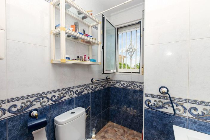 Image No.29-4 Bed Villa for sale