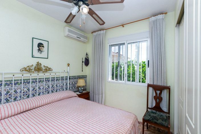 Image No.32-4 Bed Villa for sale