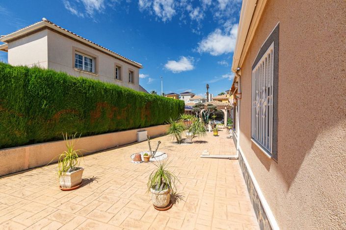 Image No.47-4 Bed Villa for sale