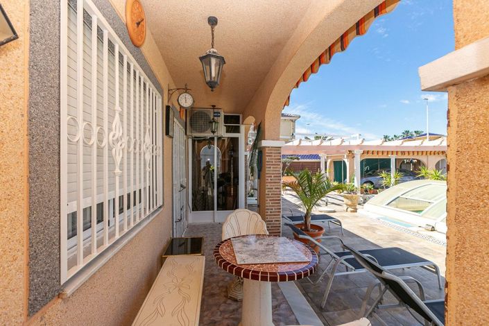 Image No.7-4 Bed Villa for sale