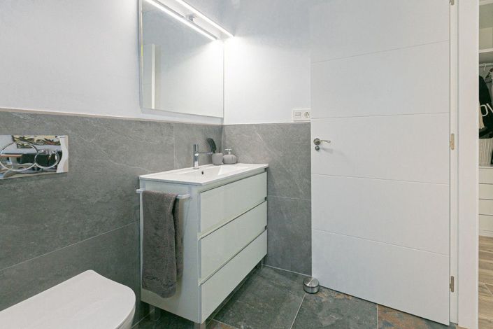 Image No.36-3 Bed Villa for sale