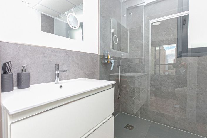 Image No.41-3 Bed Villa for sale