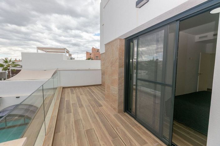 Image No.43-3 Bed Villa for sale