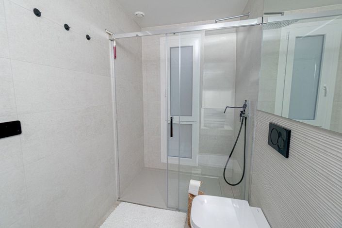 Image No.33-3 Bed Villa for sale