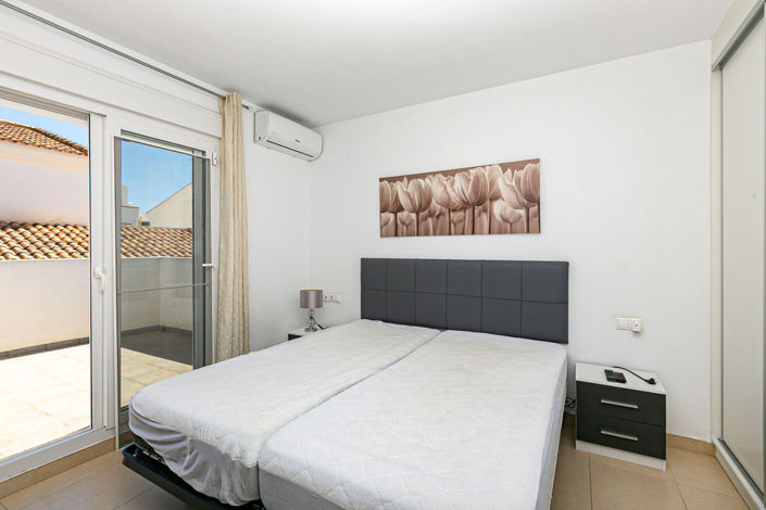 Image No.38-4 Bed Villa for sale