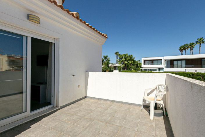 Image No.40-Villa de 4 chambres à vendre à Formentera Del Segura