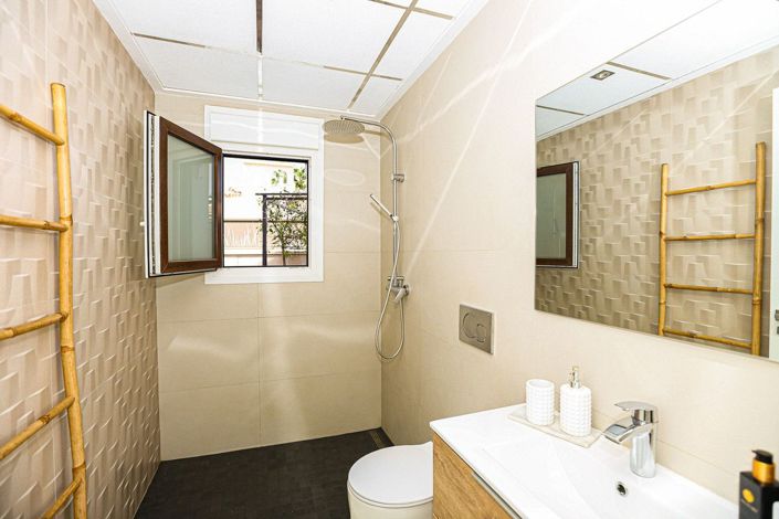 Image No.17-3 Bed Villa for sale