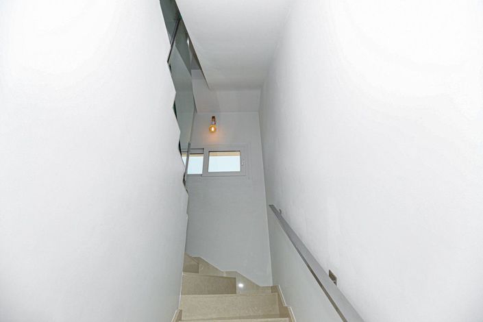 Image No.19-3 Bed Villa for sale