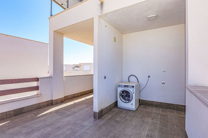 Image No.40-3 Bed Villa for sale