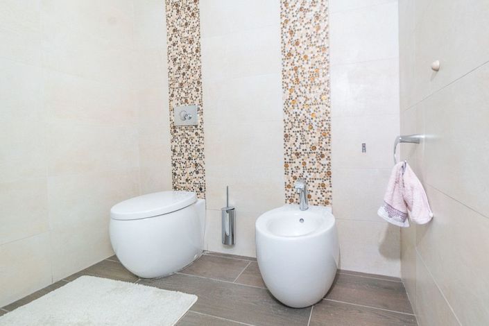 Image No.31-5 Bed Villa for sale