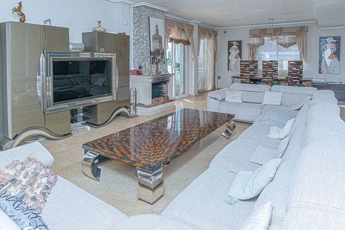 Image No.8-5 Bed Villa for sale