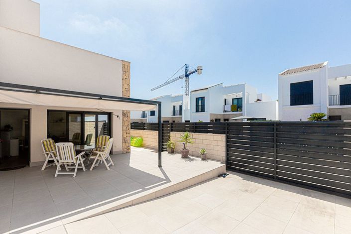 Image No.41-3 Bed Villa for sale