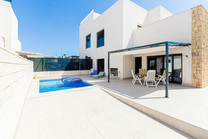 Image No.50-3 Bed Villa for sale