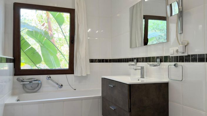 Image No.23-5 Bed Villa for sale