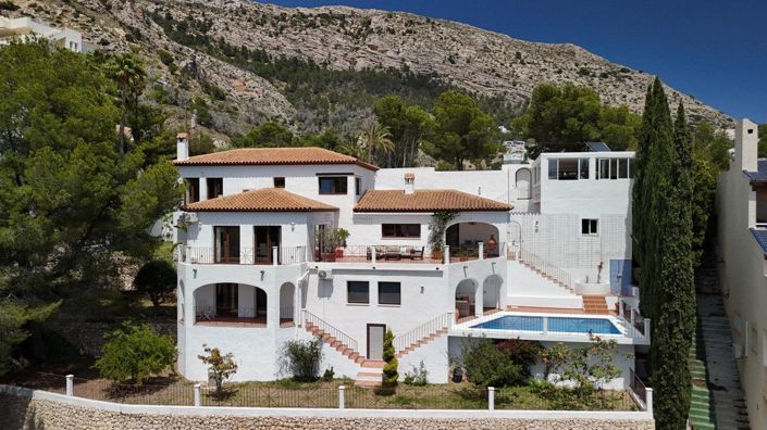 Image No.3-5 Bed Villa for sale