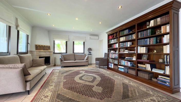 Image No.7-5 Bed Villa for sale