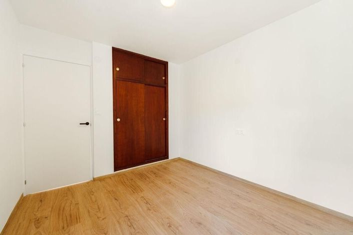 Image No.12-4 Bed Apartment for sale