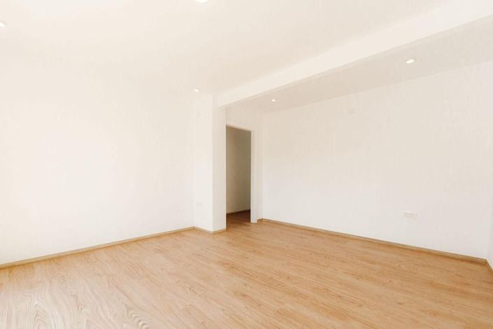 Image No.33-4 Bed Apartment for sale