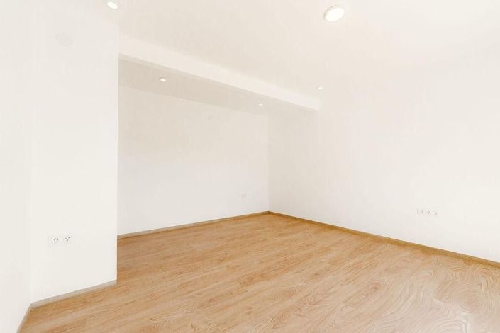 Image No.34-4 Bed Apartment for sale