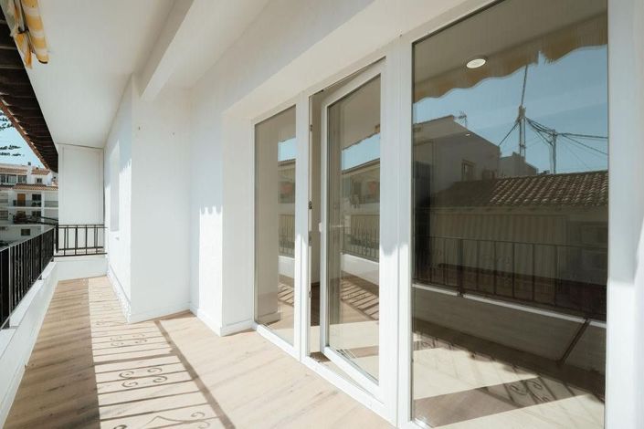 Image No.39-4 Bed Apartment for sale