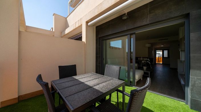 Image No.21-2 Bed Apartment for sale