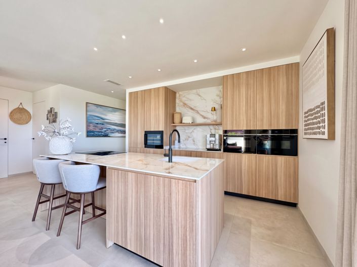 Image No.6-3 Bed Apartment for sale
