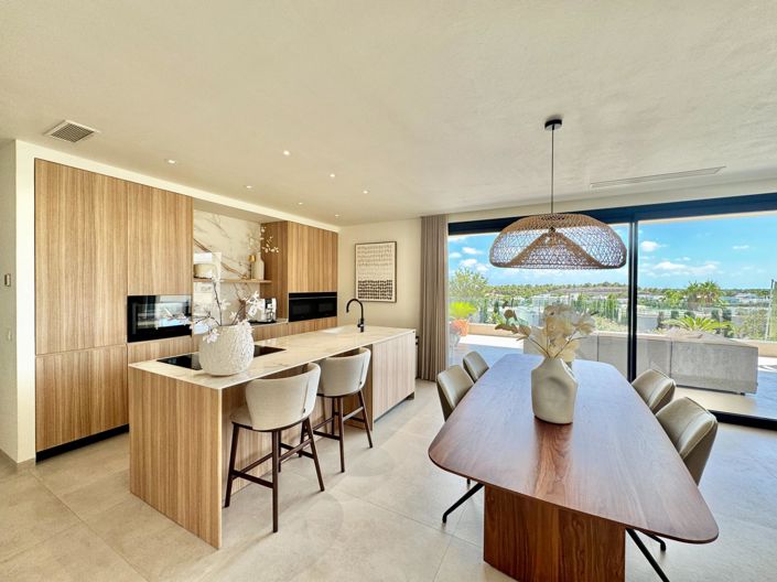 Image No.7-3 Bed Apartment for sale
