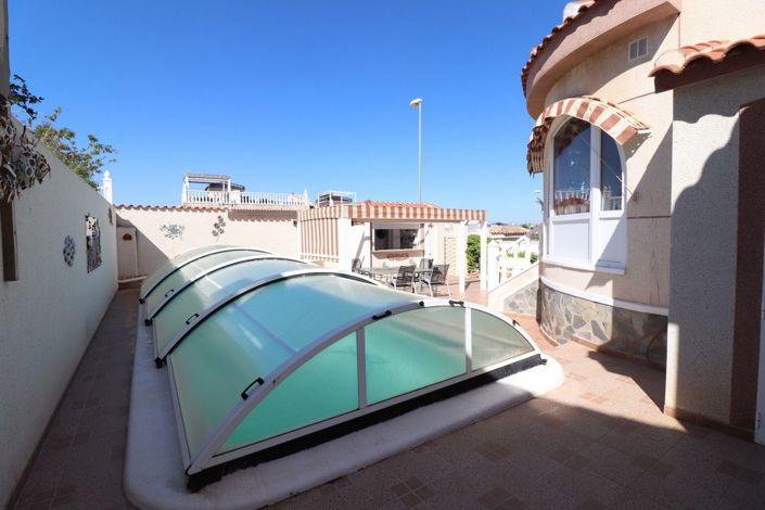 Image No.28-3 Bed Villa for sale
