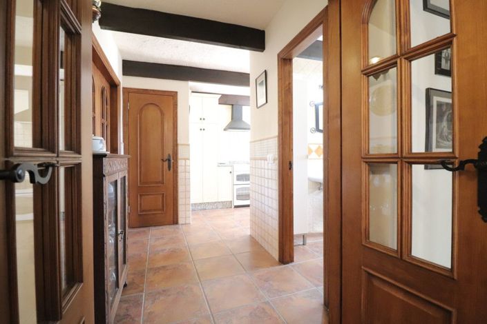 Image No.12-4 Bed Villa for sale