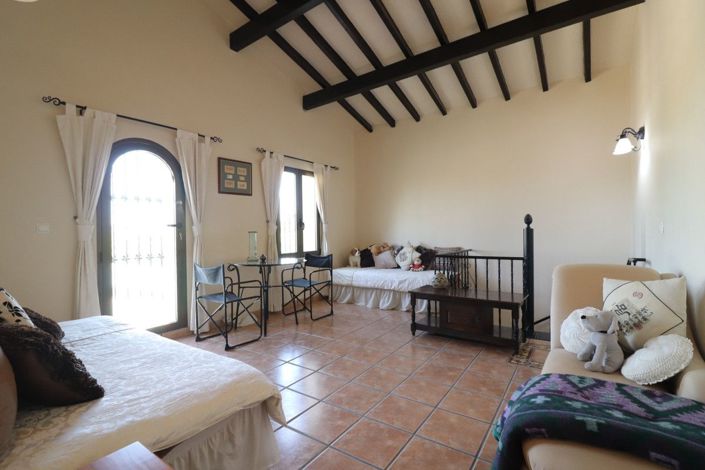 Image No.25-4 Bed Villa for sale