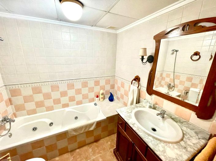 Image No.16-3 Bed Villa for sale