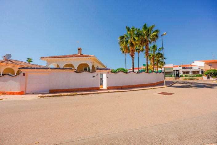 Image No.46-5 Bed Villa for sale